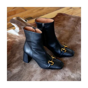 Ángel Alarcón Pryor - Leather Ankle Boots With A Metallic Ornament Clearance